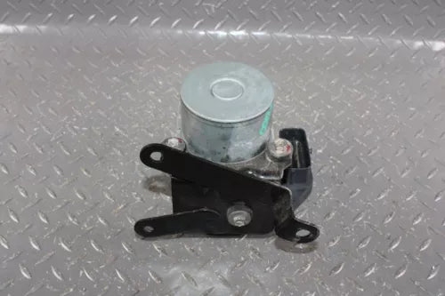 2008 Toyota Tacoma ABS Anti Lock Brake Actuator Pump Assembly OEM - Used