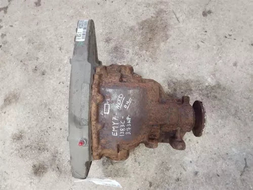 2005-2006 Ford Expedition Rear Differential CarrierAssembly 3.73 Ratio 9.75 Ring - Used OEM Auto Part