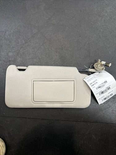 2016-2022 Honda HRV Passenger Right Side Sun Visor Sunvisor Illumiated Gray - Used OEM Auto Part