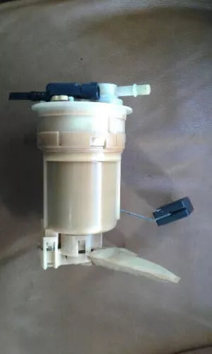 2003-2004 Toyota Corolla Fuel Pump 1.8L Assembly OEM - Used