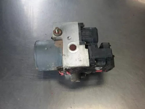 2001-2002 Nissan Xterra Frontier 4x4 ABS Anti Lock Brake Pump Assembly Oem - Used