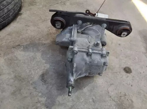 2022-2023 Nissan Rogue Rear Differential Carrier Assembly OEM - Used