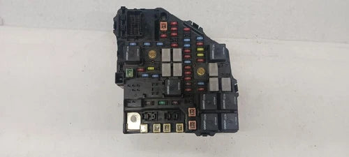 2005 2006 2007 Cadillac STS Engine Fuse Box Relay Block OEM - Used