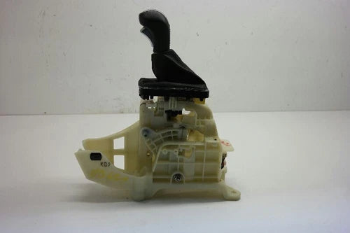 2013-2019 Hyundai Santa Fe Automatic Transmission Shift Shifter Assembly - Used OEM Auto Part