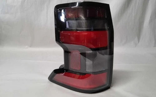 2022 2023 NISSAN FRONTIER RIGHT PASSENGER SIDE TAIL LIGHT ASSEMBLY OEM - Used
