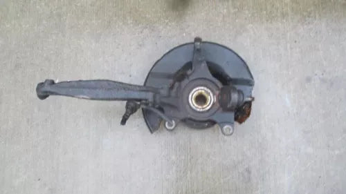1997- 2001 Honda CR-V Spindle Knuckle RH Right / Passenger w/o ABS OEM 97-01 - Used