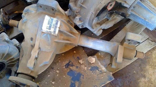 2000-2001 Dodge Dakota Front Axle Differential Carrier 3.55 Ratio - Used OEM Auto Part