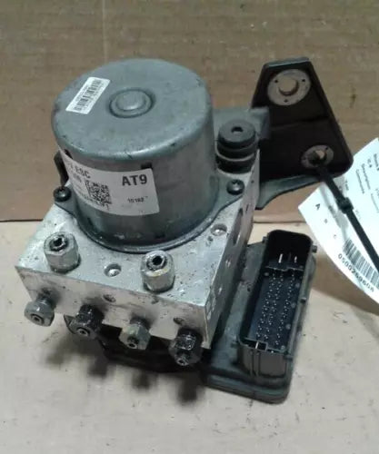 2015 Chevy Chevrolet Trax Anti-Lock Brake Pump ABS Pump Assembly OEM - Used