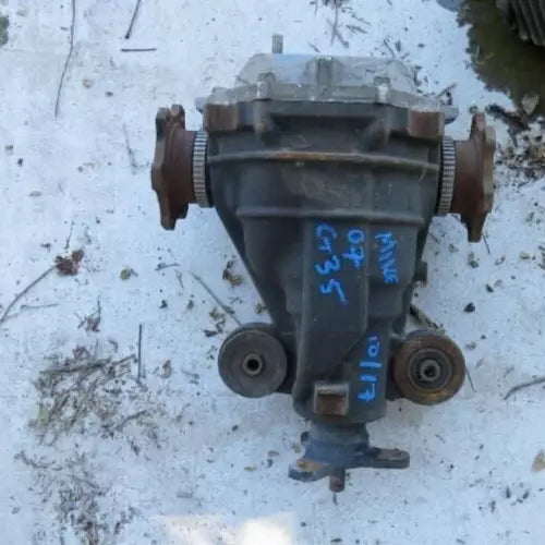 2007-2008 Infiniti G35 G37 Rear Axle Differential Carrier OEM 3.692 Ratio AT RWD - Used