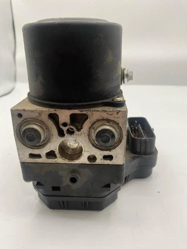 2006 2007 2008 Toyota Rav 4 OEM Anti-Lock Brake Actuator And Pump 4 Cylinder 4x2 - Used