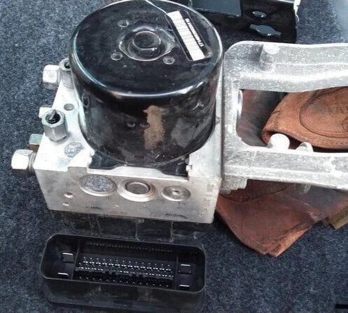 2011-2012 Dodge Charger Chrysler 300 Anti-lock Brake Pump Assembly ABS Oem - Used