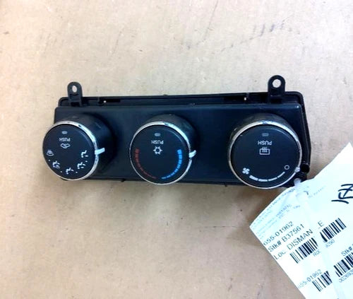 2007 DODGE NITRO AC Heater Climate Temperature Control OEM... - Used