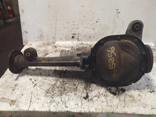 2003-2006 Ford Expedition Front Axle Differential Carrier 3.73 Ratio OEM - Used