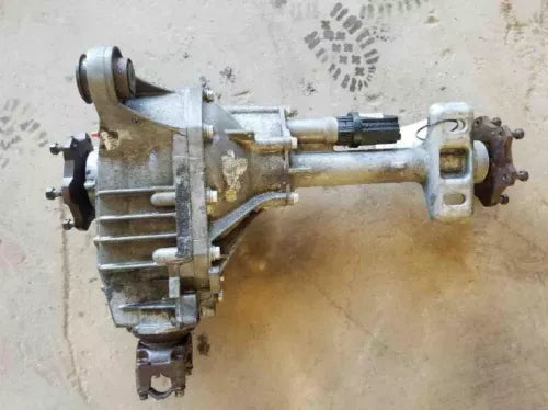 2000-2006 GMC Yukon XL1500 Front Axle Differential Carrier Assy 3.73 Ratio OEM - Used