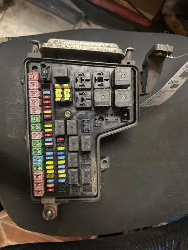 2002-2004 Dodge Ram 1500 Engine Fuse Box Assembly OEM - Used