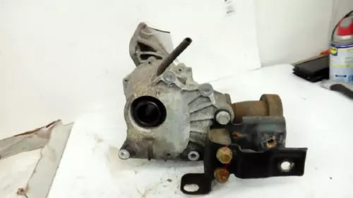 2005 Chevrolet Equinox Transfer Case Assembly OEM - Used