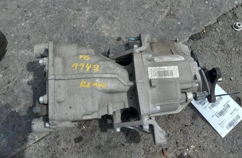 2014-2015 Kia Sorento AWD Rear Axle Differential Carrier OEM - Used