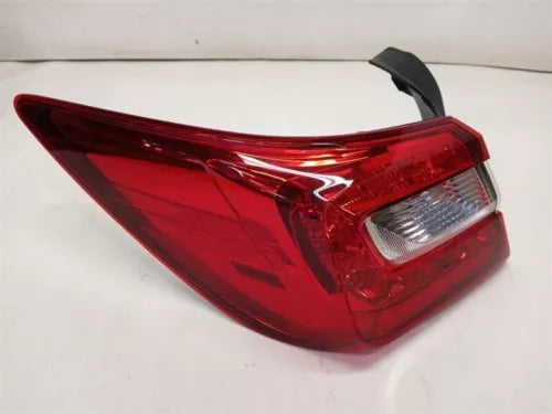 2015 - 2019 Subaru Legacy Sedan Driver Left Side Tail Light Taillight LH Oem - Used