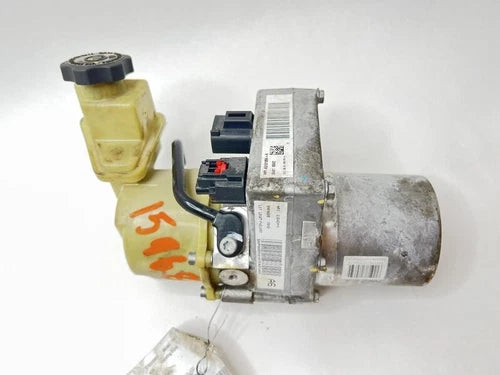 2011-2014 Chrysler 300 Power Steering Pump Assembly OEM - Used