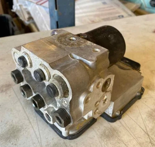 1999-2001 Ford F-150 ABS Anti Lock Brake Pump Assembly EXC XL14-2C346-AD - Used OEM Auto Part