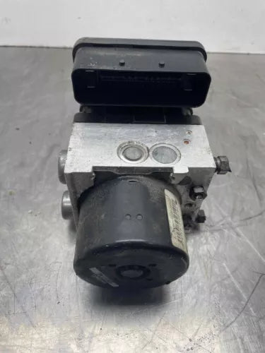 2009-2010 Mercedes C Class ABS Pump Assembly 204 Type in Warranty OEM - Used