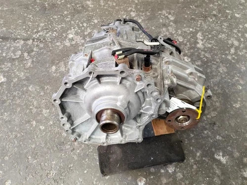 2004-2007 Nissan Armada Transfer Case Assembly OEM - Used