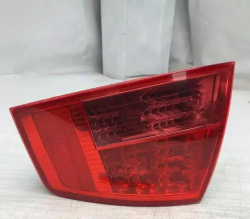 AUDI A8 RH PASSENGER Tail Light Assembly Quarter Panel Mounted OEM 2003 - 2007 - Used