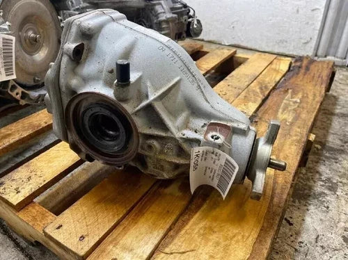 2005-2008 Dodge Magnum 5.7L Rear Axle Differential Carrier 2.65 Ratio OEM - Used