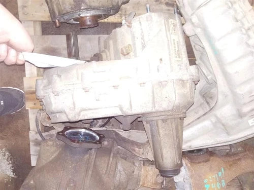 2004-2005 Dodge Ram 1500 Transfer Case Assembly Manual Shift - Used OEM Auto Part