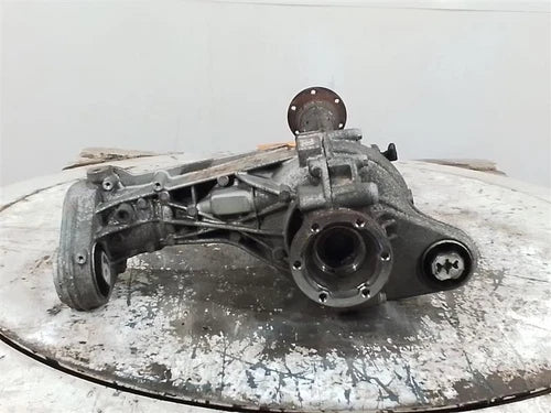 2013-2015 Audi Q7 Front Differential Carrier Assembly OEM - Used
