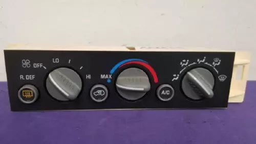 1996-1999 Chevrolet Suburban 1500 AC Heater Temperature Controls OEM - Used
