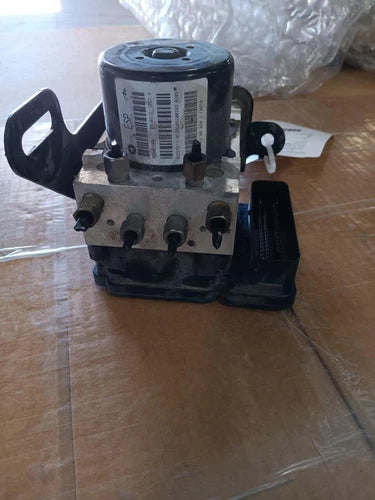 2009 - 2010 Jeep Grand Cherokee Anti-lock Brake Pump OEM Module Assembly ABS - Used