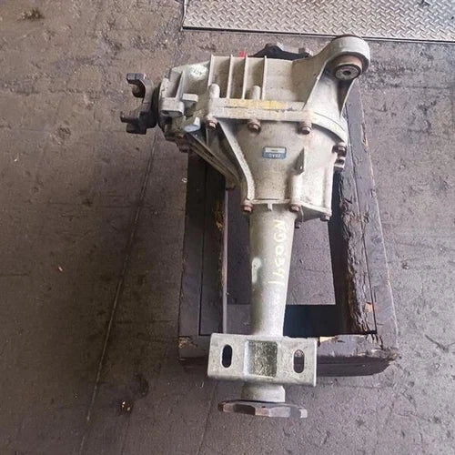 2002-2006 Cadillac Escalade Front Axle Differential Carrier Assembly 3.73 OEM - Used