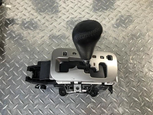 2003 -2005 Toyota 4Runner 4.0L 4D Automatic Floor Gear Shifter Assembly OEM - Used