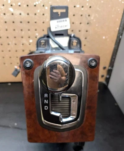 2006-2007 Cadillac CTS Automatic Transmission Floor Gear Shifter Assembly OEM - Used