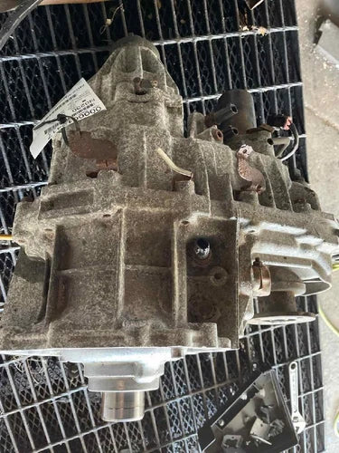 2006 Nissan Pathfinder Transfer Case Assembly - Used OEM Auto Part