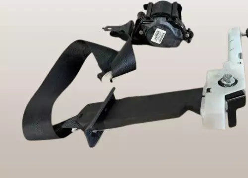 2020-2021 Nissan Versa Front RH Passenger Seat Belt Retractor Assembly Black Oem - Used