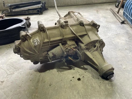 1992-1997 Ford F-150 Transfer Case Electronic Shift Warner 1356 - Used OEM Auto Part