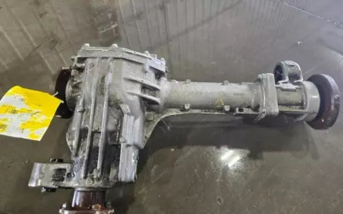 2004-2014 Nissan Titan Armada Front Axle Differential Carrier 2.94 Ratio OEM - Used