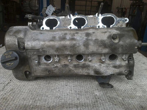 Driver Left Cylinder Head 2.5L Fits 2001-2004 Chevrolet TRACKER - Used OEM Auto Part