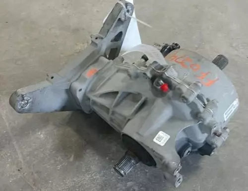 2019-2022 Jeep Cherokee Rear Differential Carrier Assembly 3.73 Ratio OEM - Used