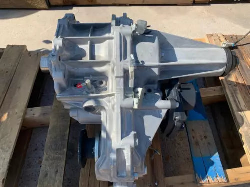 2008-2009 Nissan Titan Transfer Case Assembly OEM - Used