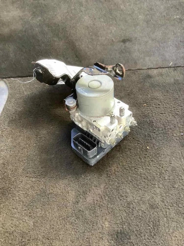 2011-2013 Mazda 6 ABS Anti Lock Brake Actuator Pump OEM - Used