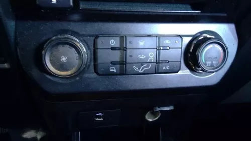 2017-2020 FORD F250SD F350SD Super DutyAC Heater Climate Control Temperature OEM - Used